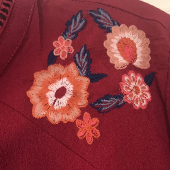 DEREK HEART embroider flower top vest long sleeve red wine size M new - Picture 3 of 4